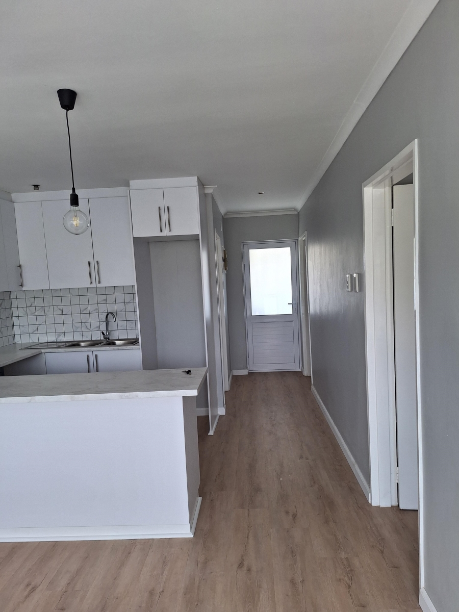 To Let 2 Bedroom Property for Rent in Fish Hoek Western Cape